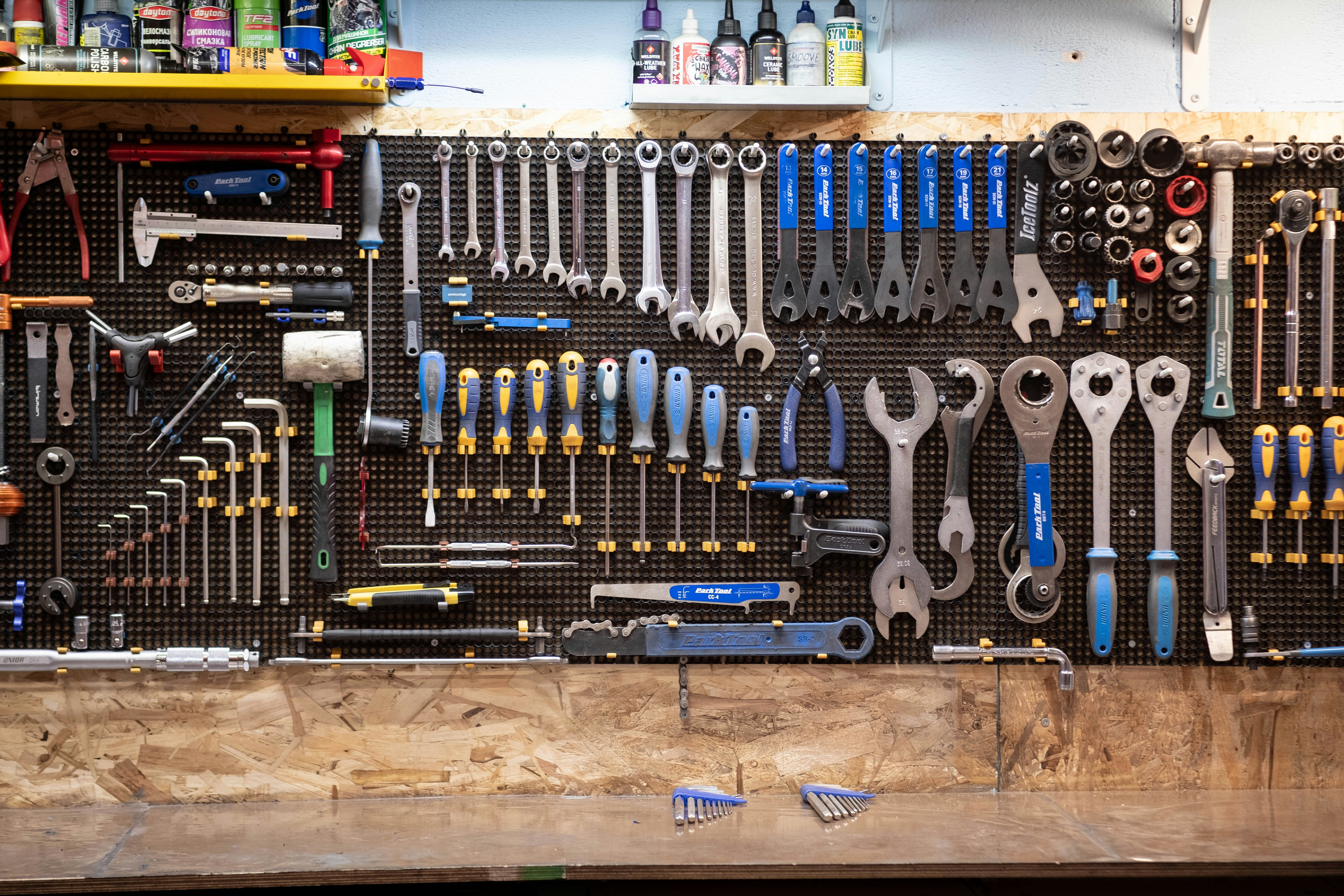 AI benchmarking tools enable transparent performance evaluation. | Photo by Anton Savinov on Unsplash