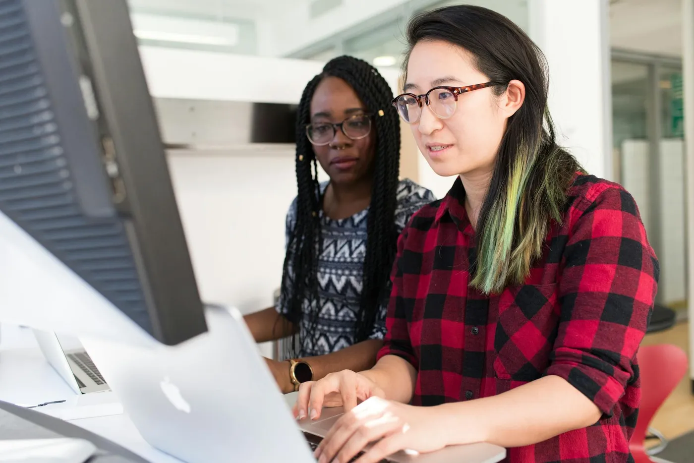 A workspace showing AI model deployment for recipe applications. | Photo by Christina Morillo on Pexels
